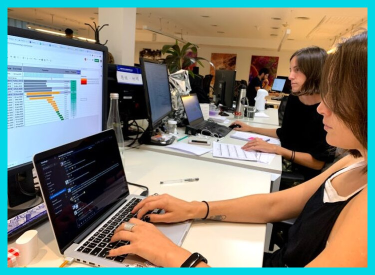 ¿Qué tipos de puestos y oportunidades laborales ofrece Satellogic en su equipo de trabajo?